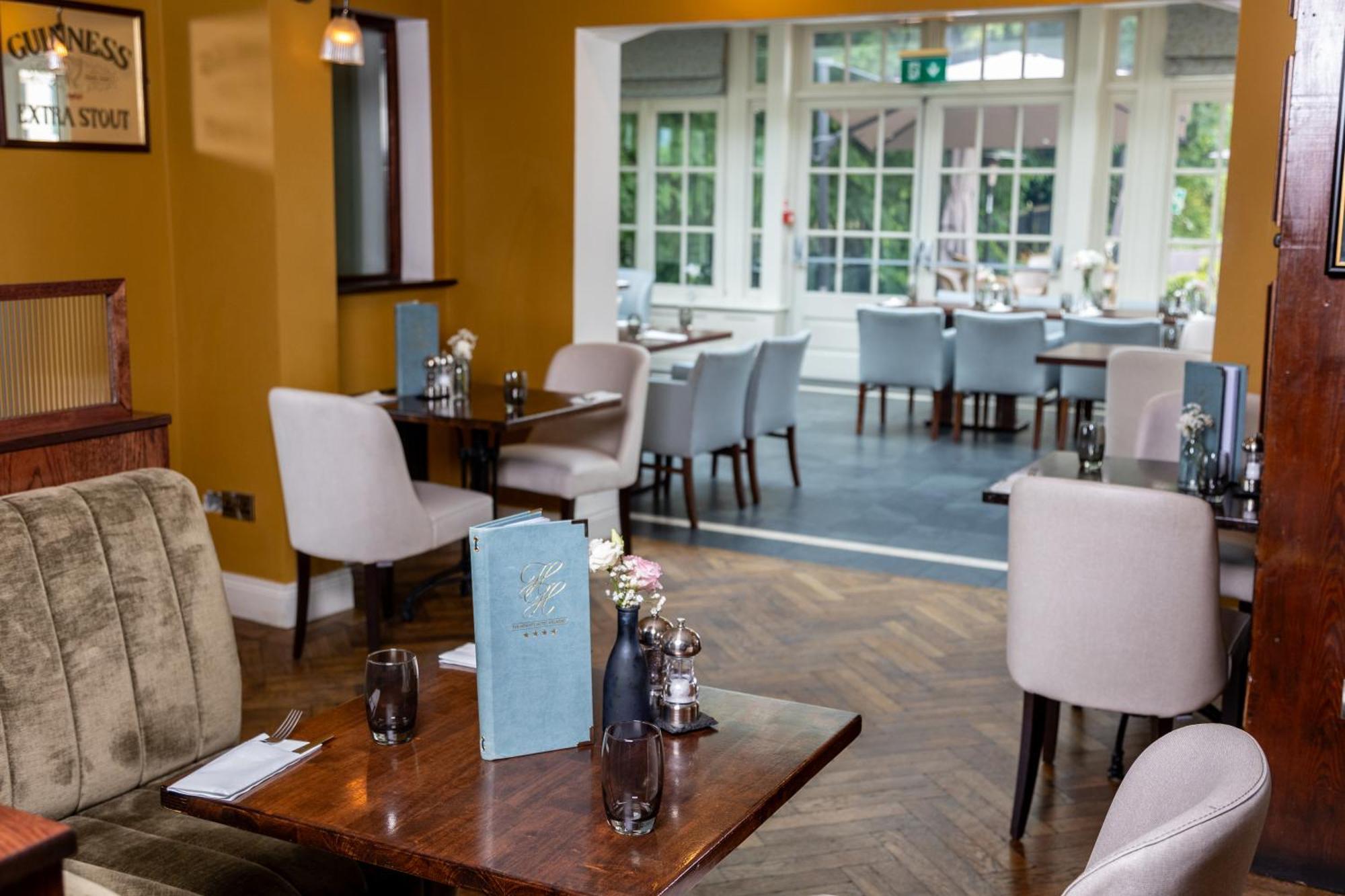 Killarney Heights Hotel Bagian luar foto